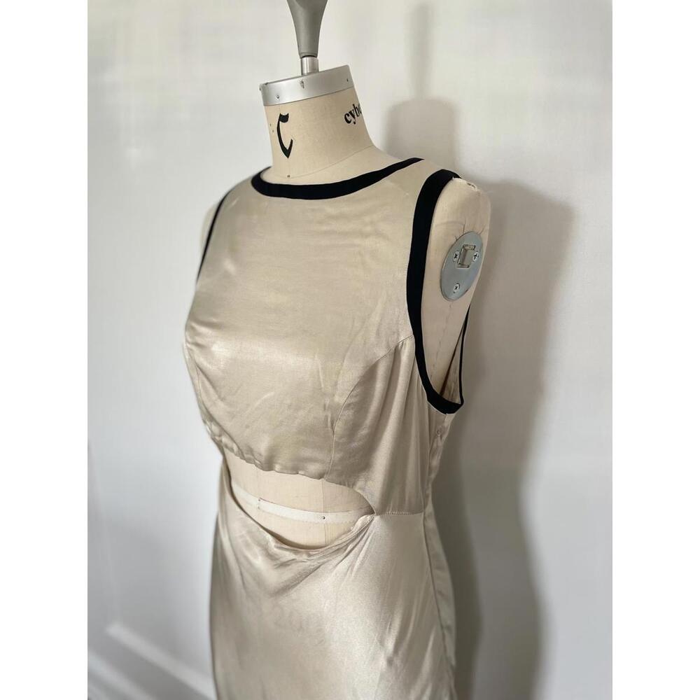 Anthropologie - Elegant Women's Maxi Dress with Cutout Detail, size L - Picture 5 of 13
